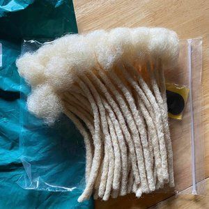 Human Hair Dreadlocks Extensions Freego Curly In the End 0.6cm Thickness Blonde